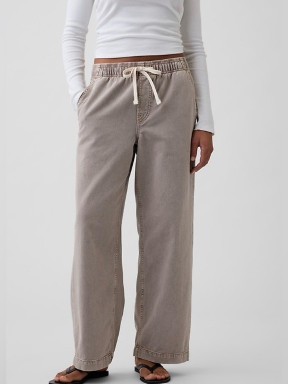Gap High Rise Pull-On Wide-Leg Pants in Mushroom Size Small